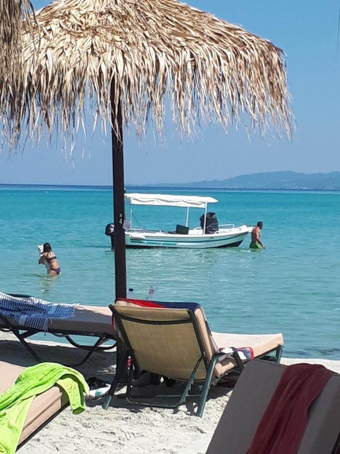 Villa George Afytos Buitenkant foto