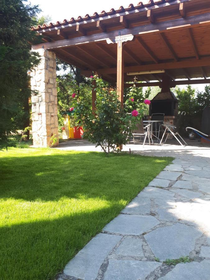 Villa George Afytos Buitenkant foto