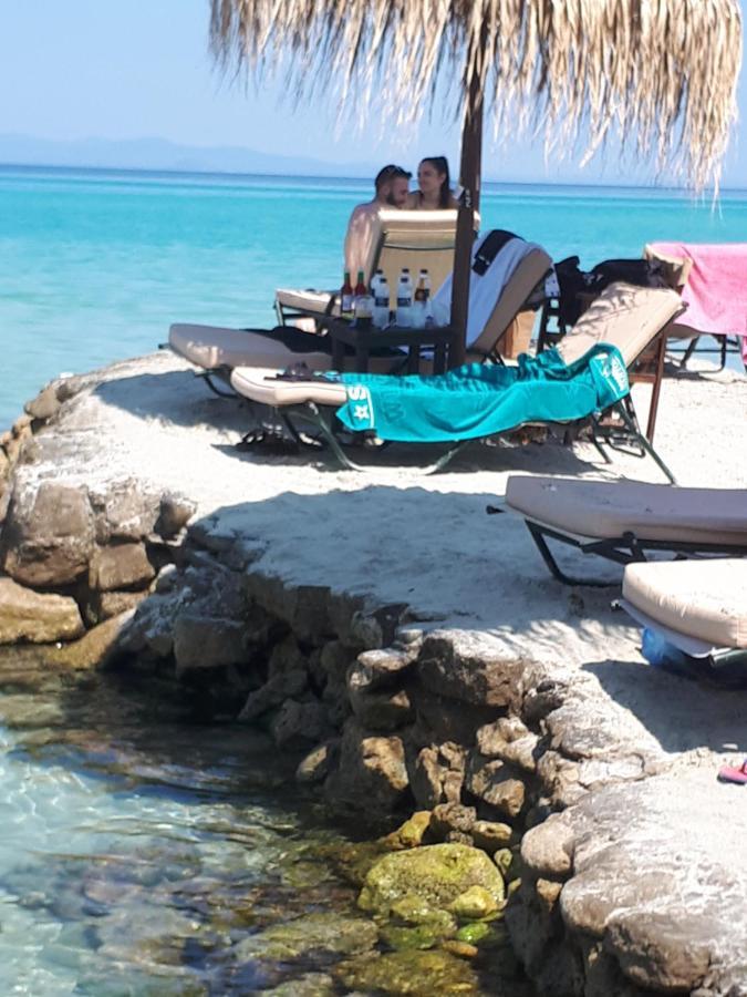 Villa George Afytos Buitenkant foto