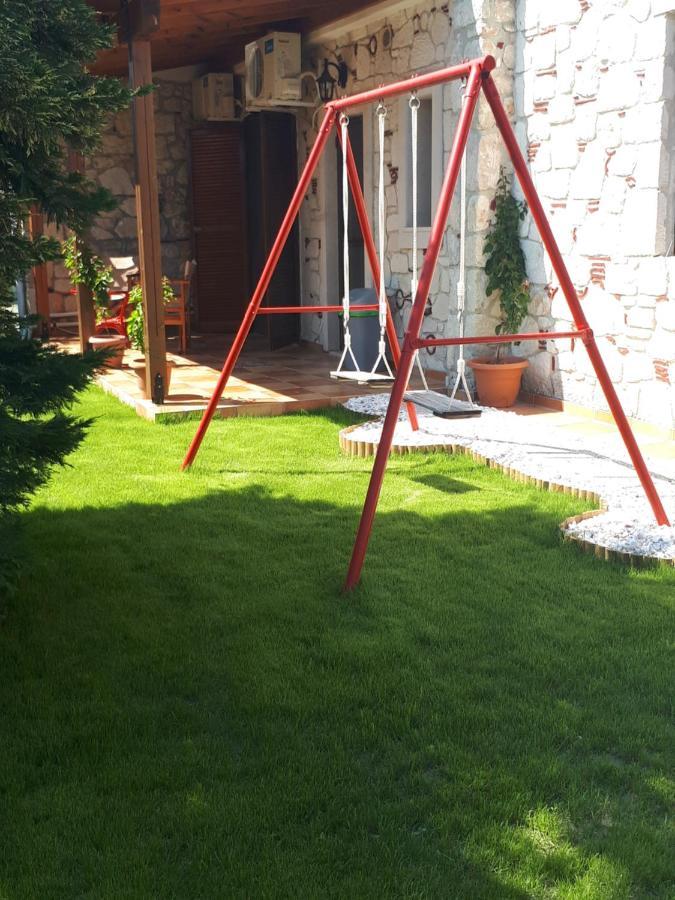 Villa George Afytos Buitenkant foto