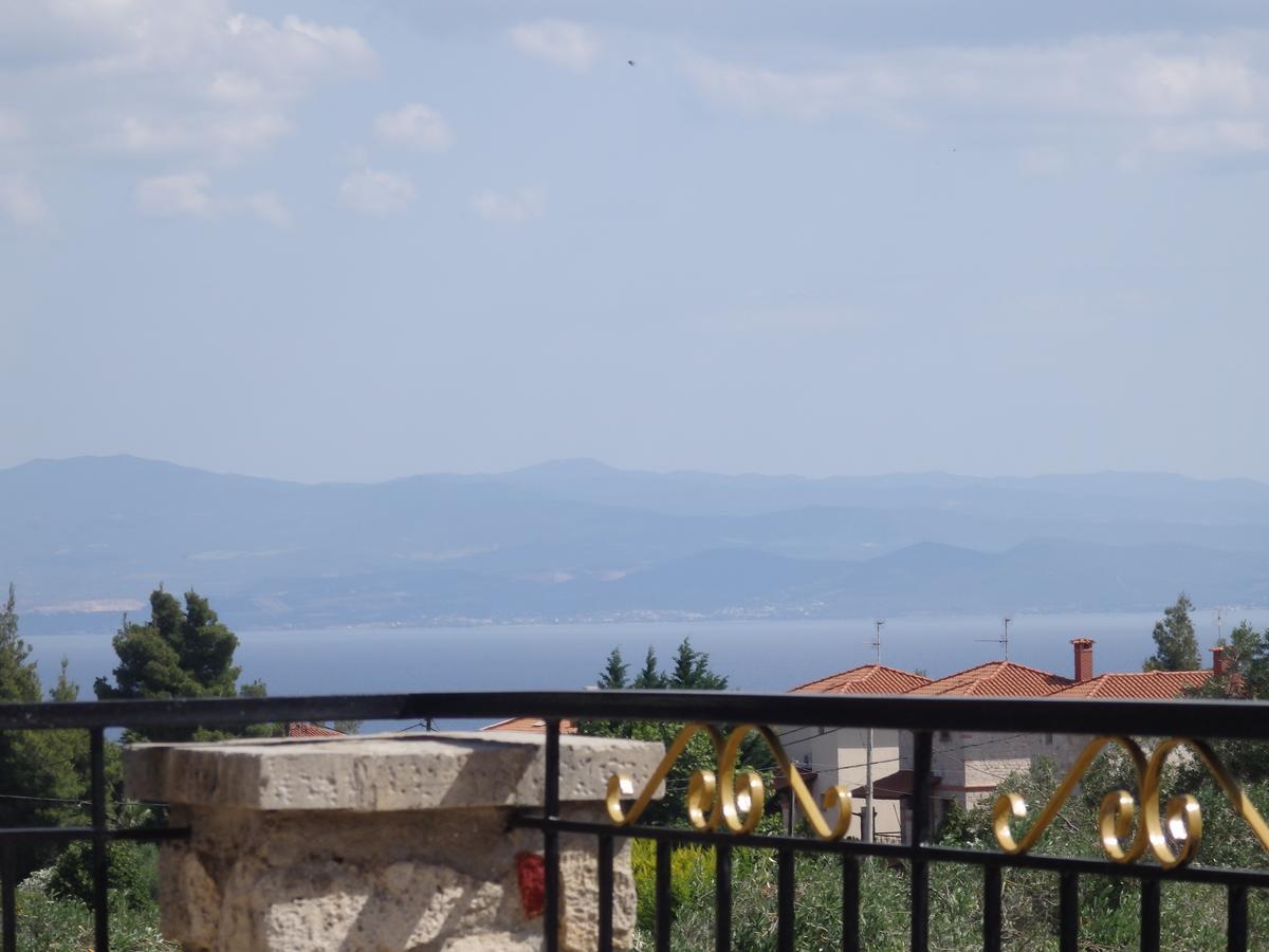 Villa George Afytos Buitenkant foto